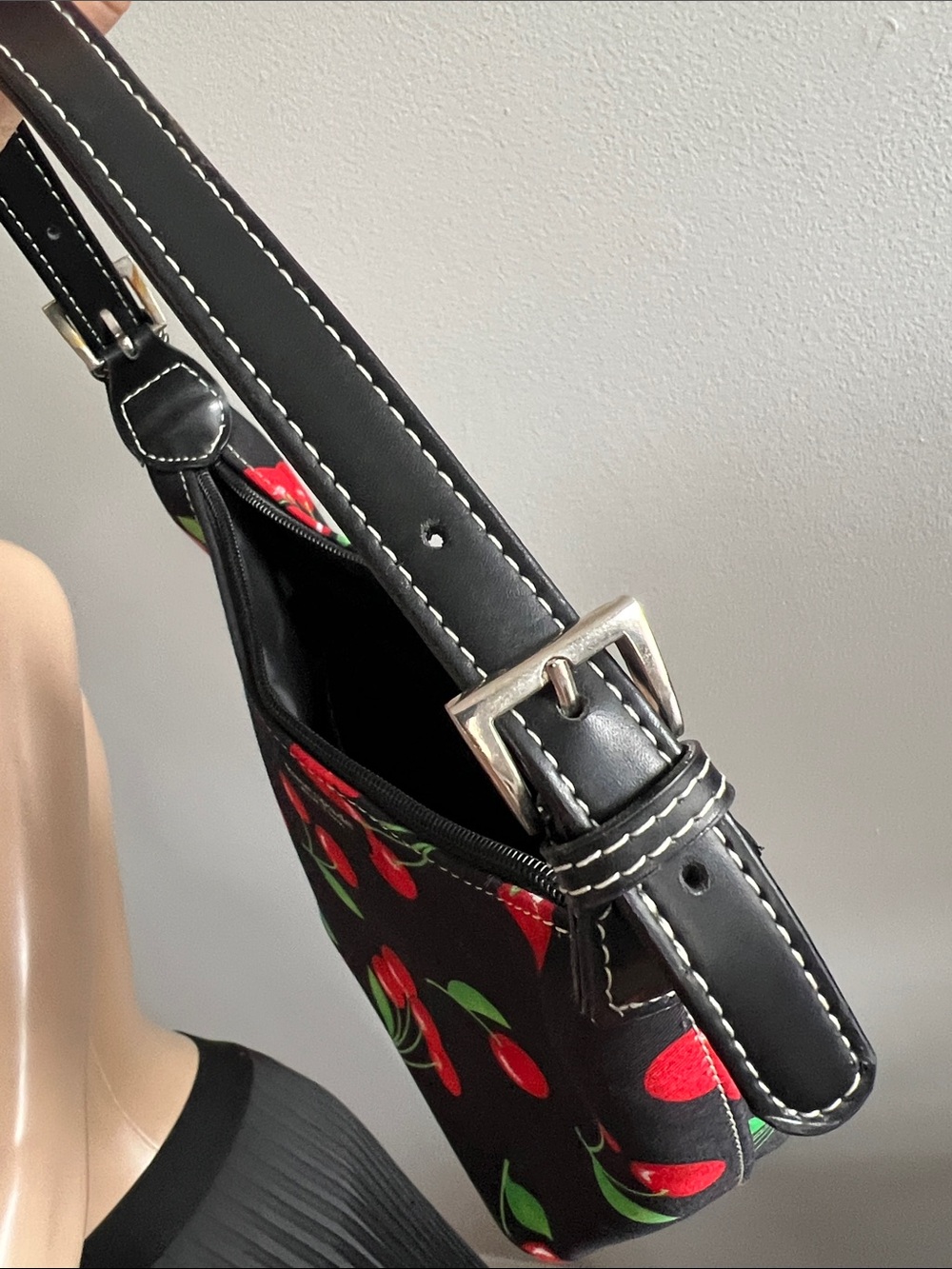 Vintage Kate Spade Cherry Print Mini Shoulder Hand Bag Black Red - Picture 9 of 15